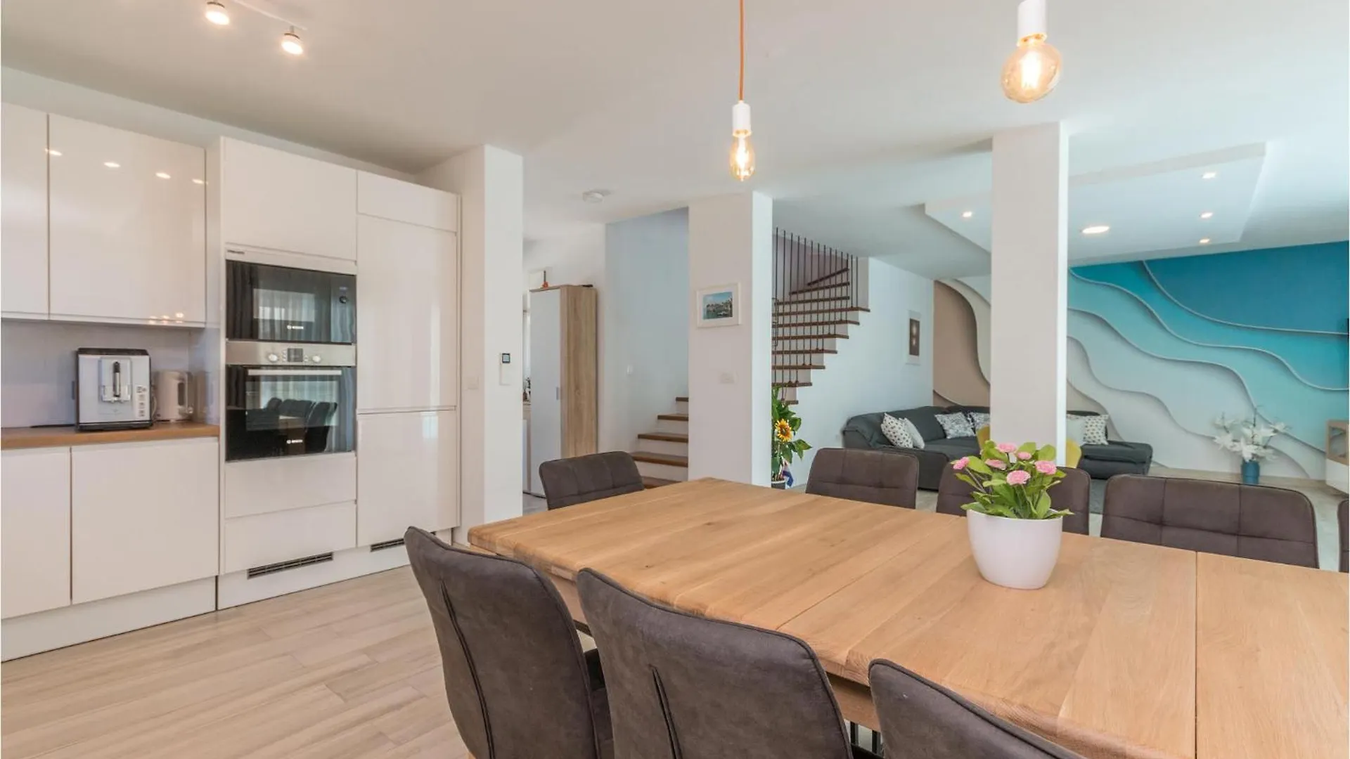 5 Bedroom Amazing Home In Kakma 0*,