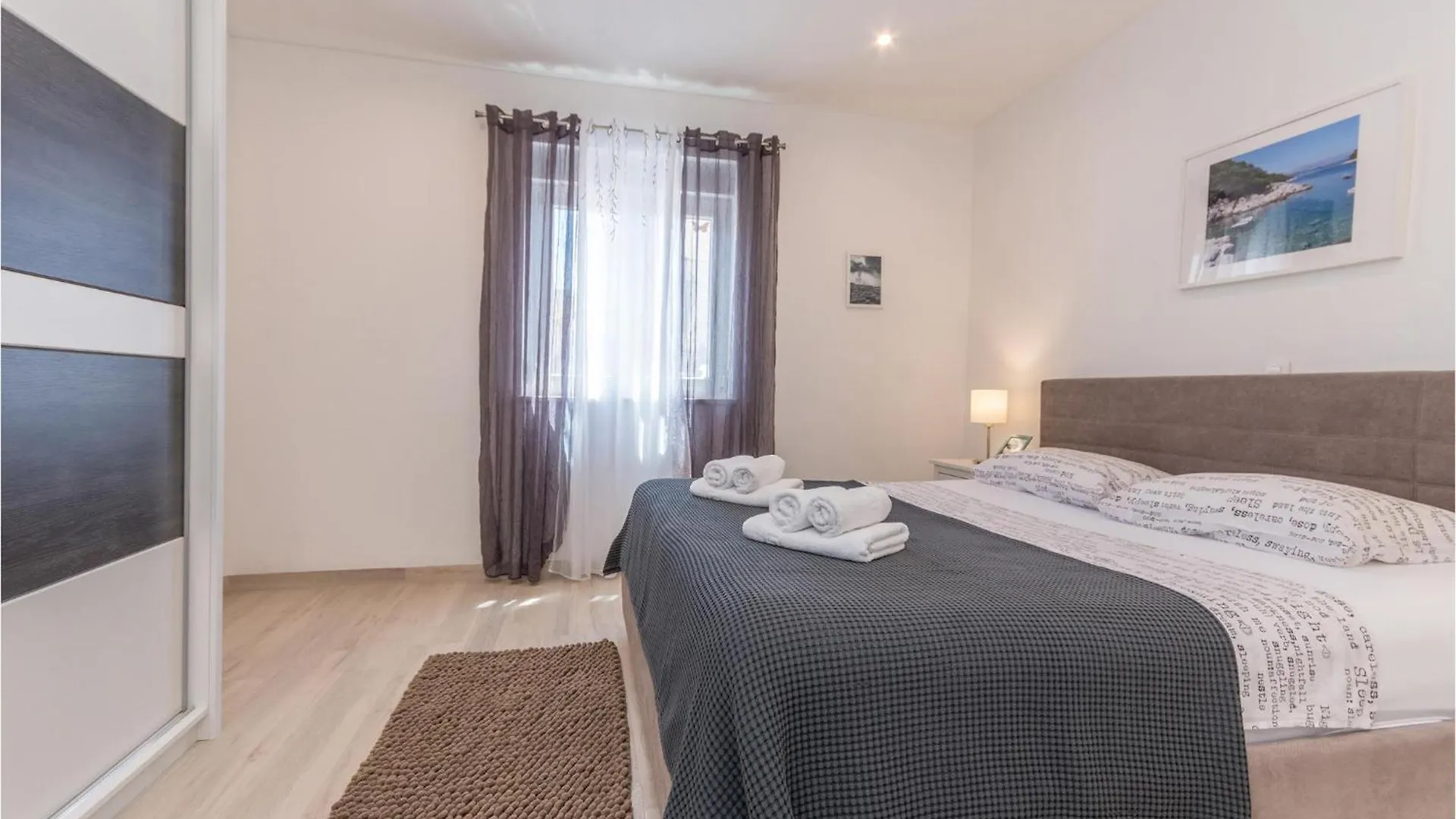 5 Bedroom Amazing Home In Kakma