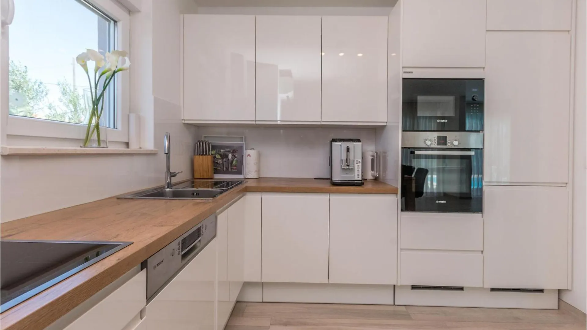 5 Bedroom Amazing Home In Kakma קרואטיה