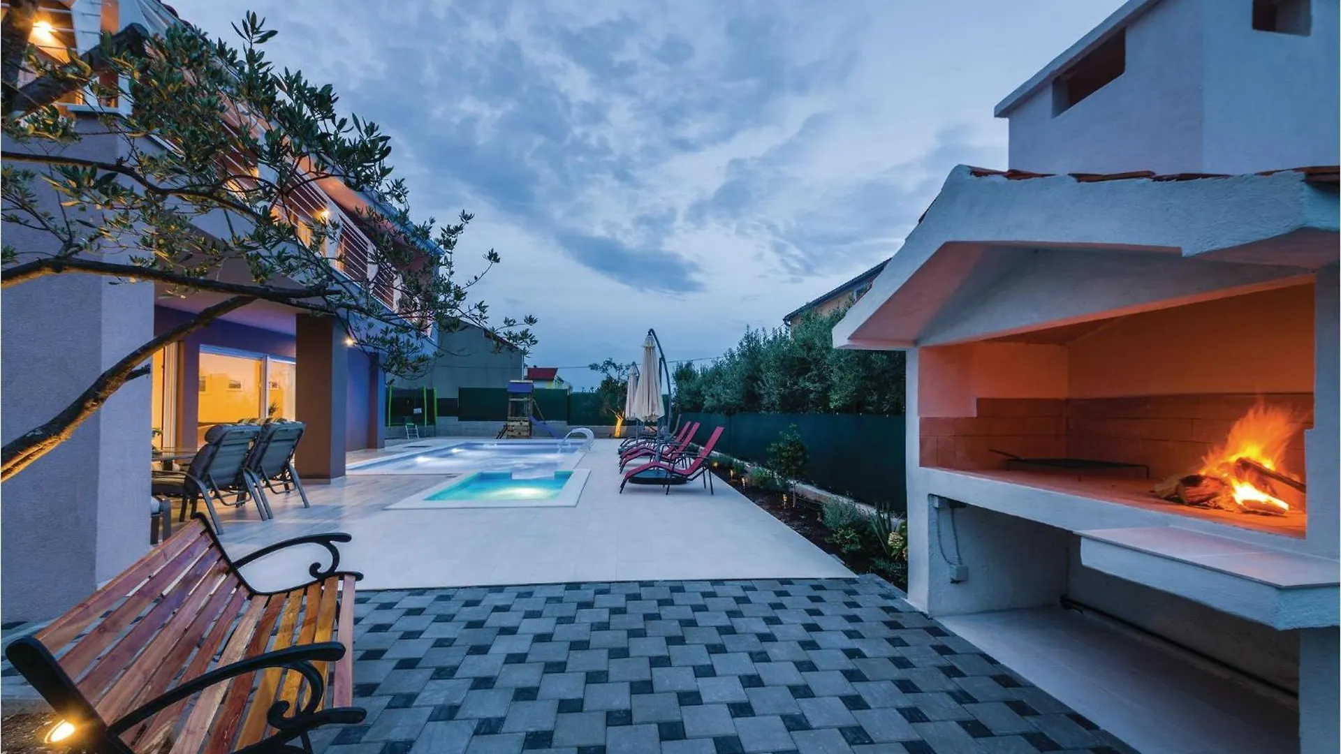 בית נופש 5 Bedroom Amazing Home In Kakma קרואטיה